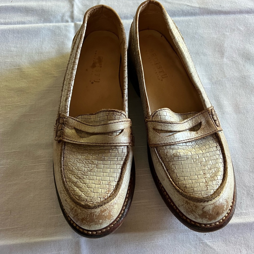 Bed Stu distressed cream off white loafers 7.5